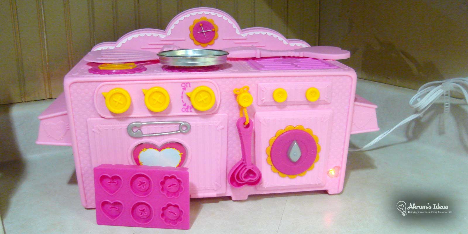 Akram's Ideas: Lalaloopsy Easy Bake Oven Review