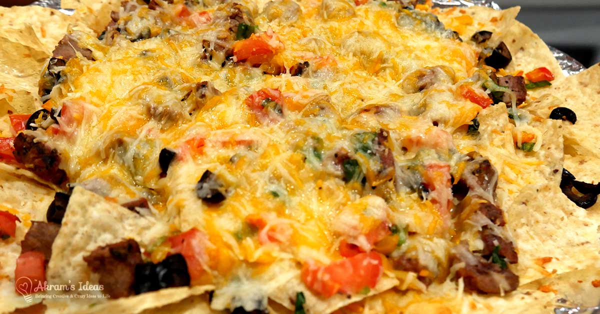 Get the recipe for these restaurant style fajita nachos that you can whip up for a weeknight dish at home.