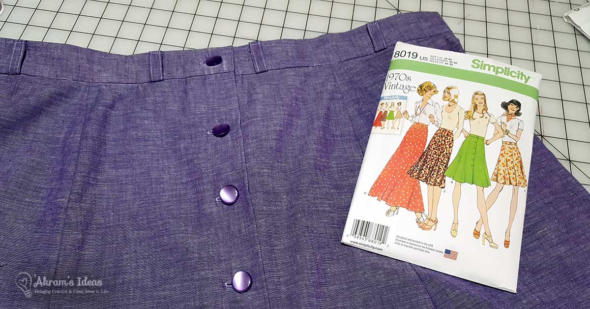Quick review of the hacks I made to Simplicity 8019 a 1970's reproduction buttondown skirt.